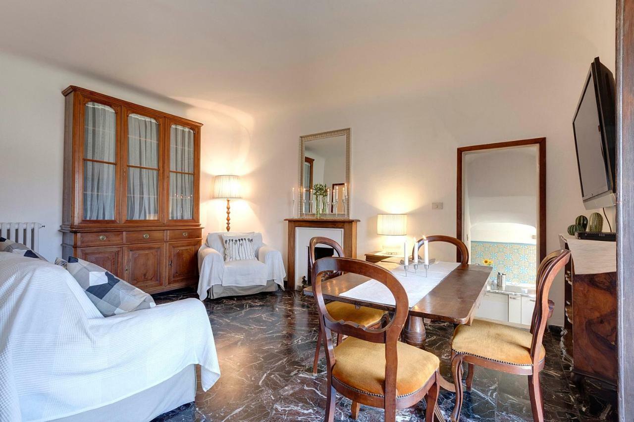 Historical Apartment Spectacular Arno View With Balcony From 12 Th Century. Florencia Exterior foto