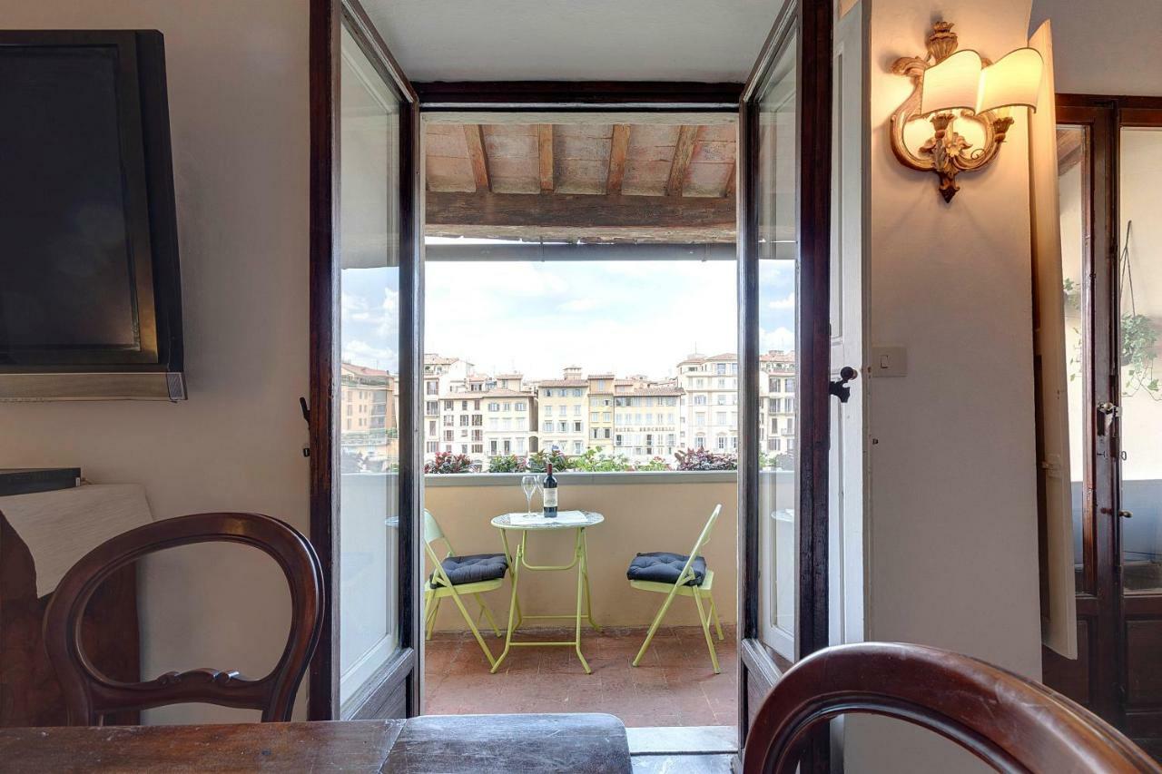 Historical Apartment Spectacular Arno View With Balcony From 12 Th Century. Florencia Exterior foto