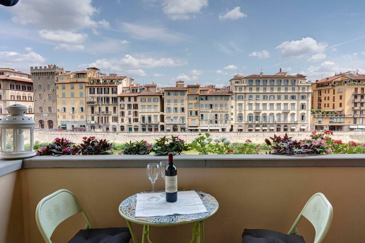 Historical Apartment Spectacular Arno View With Balcony From 12 Th Century. Florencia Exterior foto